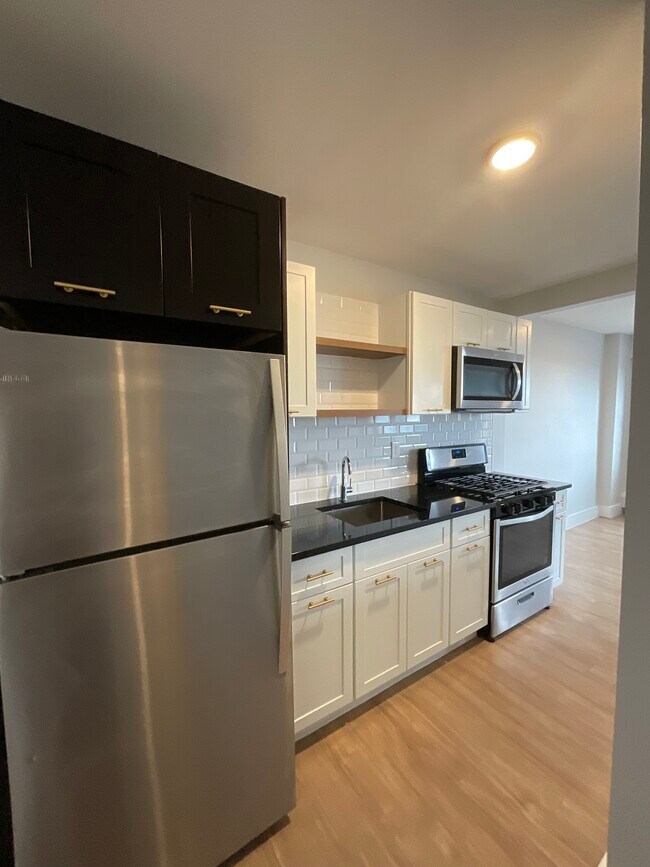 Foto del edificio - 1365 St Nicholas Ave