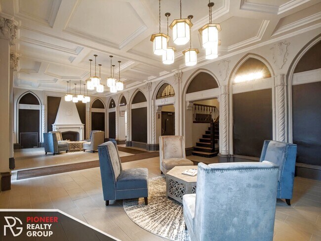 Foto del edificio - 515 W Belmont Ave