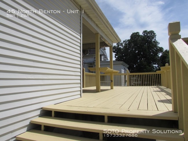Building Photo - 45 N Benton St