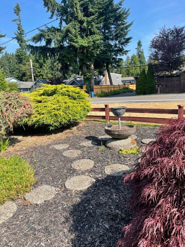 Foto del edificio - 2 BR/1.75 BA home in Edmonds