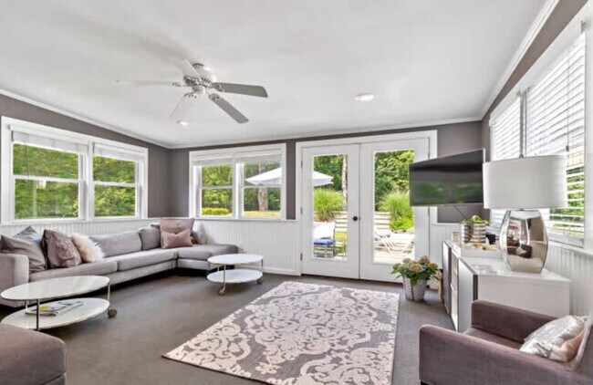 Building Photo - 14 Millstone Dr