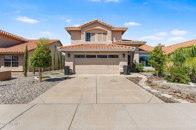Foto del edificio - 1442 E Windsong Dr
