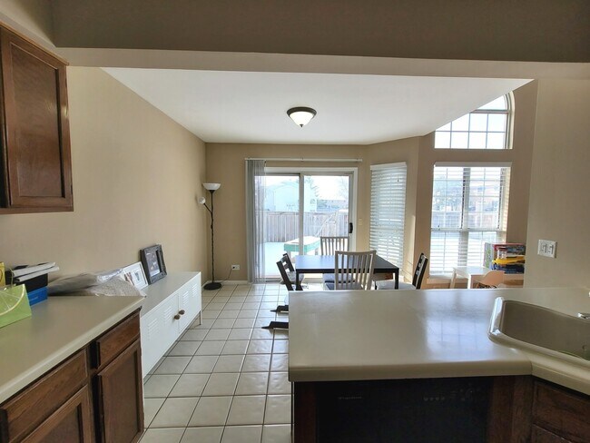 Foto del edificio - 615 Newbury Ln