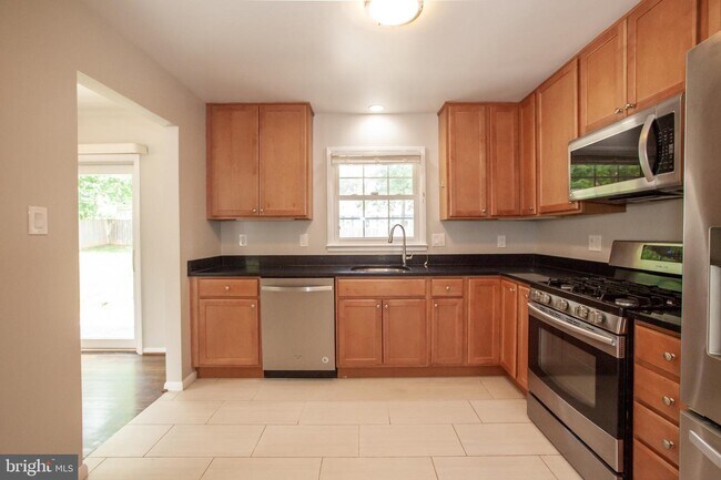 Foto del edificio - 2533 Hillsman St