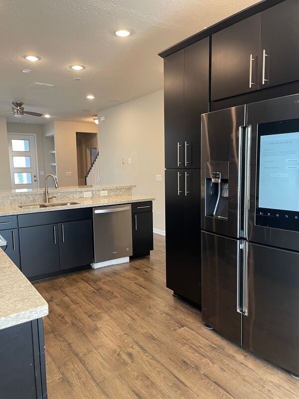 Building Photo - 2609 Amati Dr