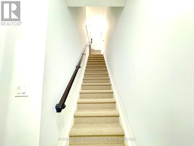 Photo du bâtiment - 258 Anyolite Private