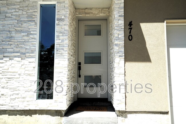 Building Photo - 470 E Violets Cv Ln