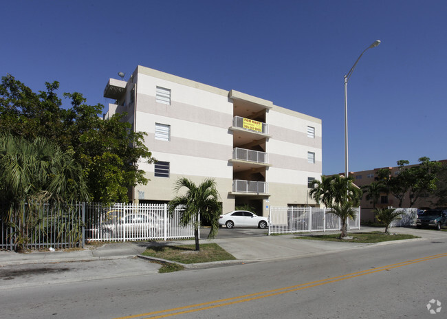 Building Photo - Montego Bay Condominiums