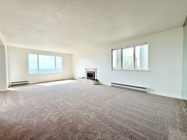 Foto del edificio - Recently Updated Condo with OCEAN VIEW - W...