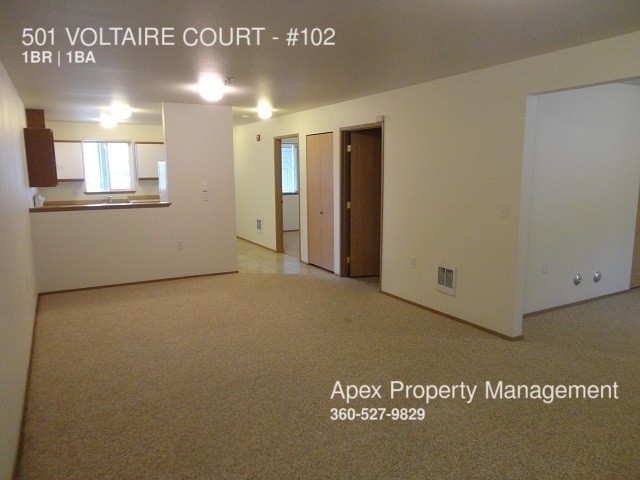 Building Photo - 501 VOLTAIRE Ct