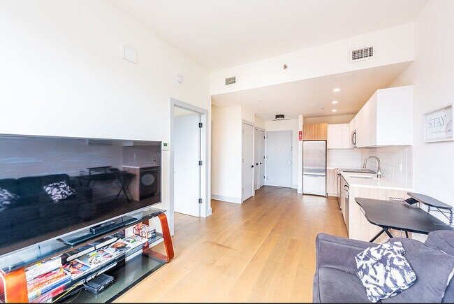 Photo - 1325 Herkimer St Apartment