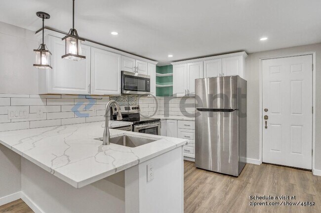 Foto del edificio - 8360 10th Ave NW