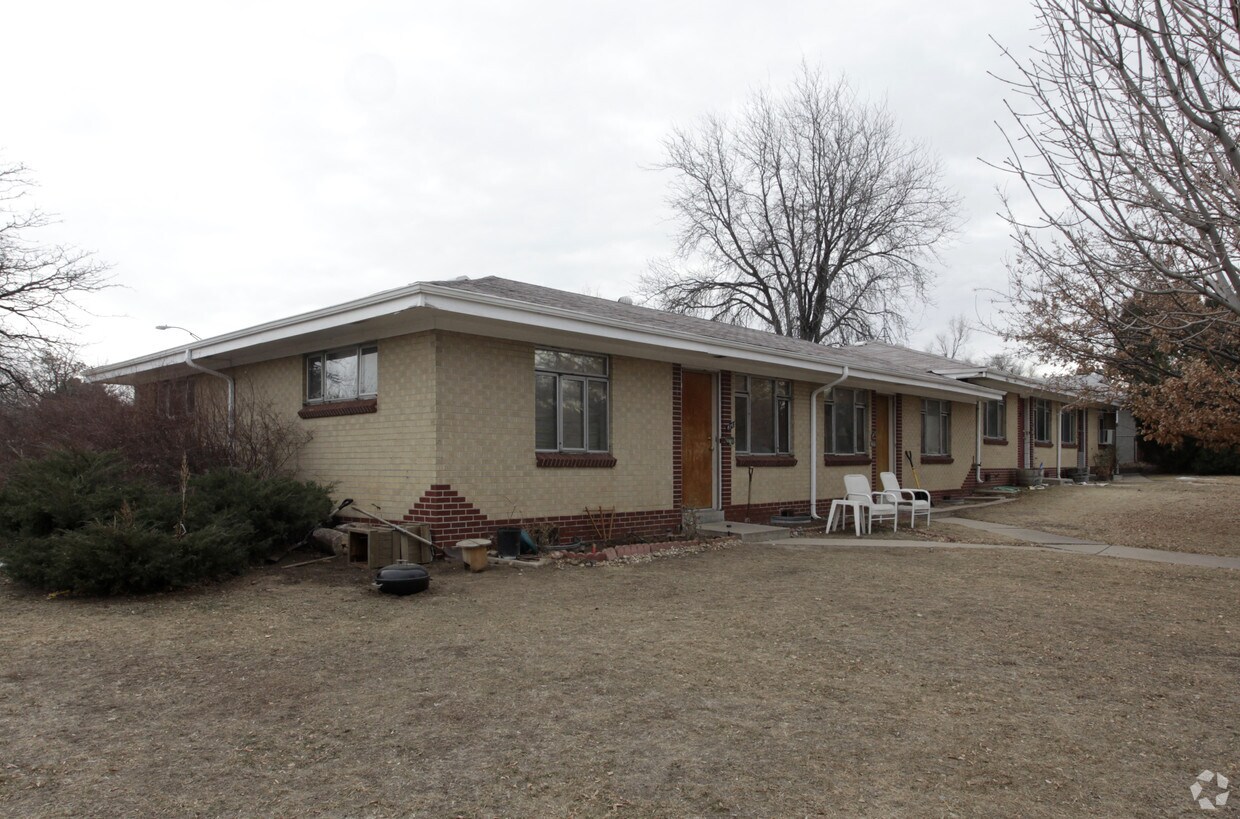 Foto principal - 852-876 Forest St