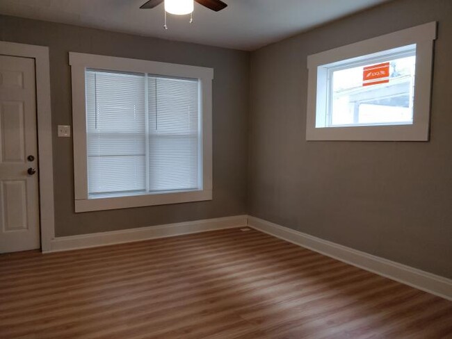 Building Photo - 3 bedroom in Columbus OH 43205