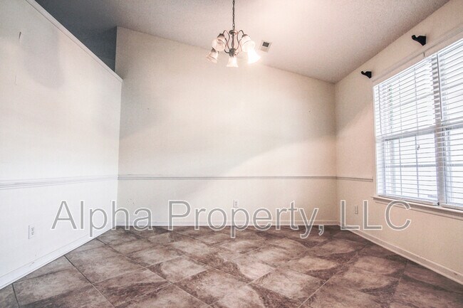 Building Photo - 6 Jonagold Ct