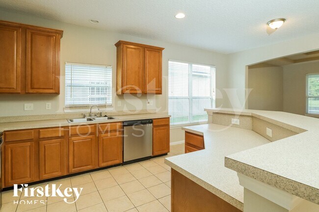 Foto del edificio - 723 Candlebark Dr