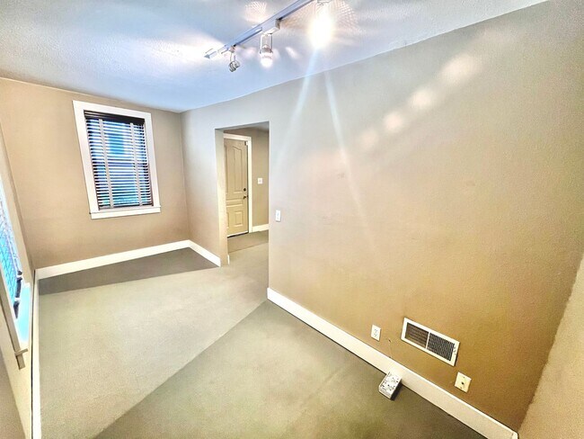 Foto del edificio - 424/424A, 424B W. Washington Street