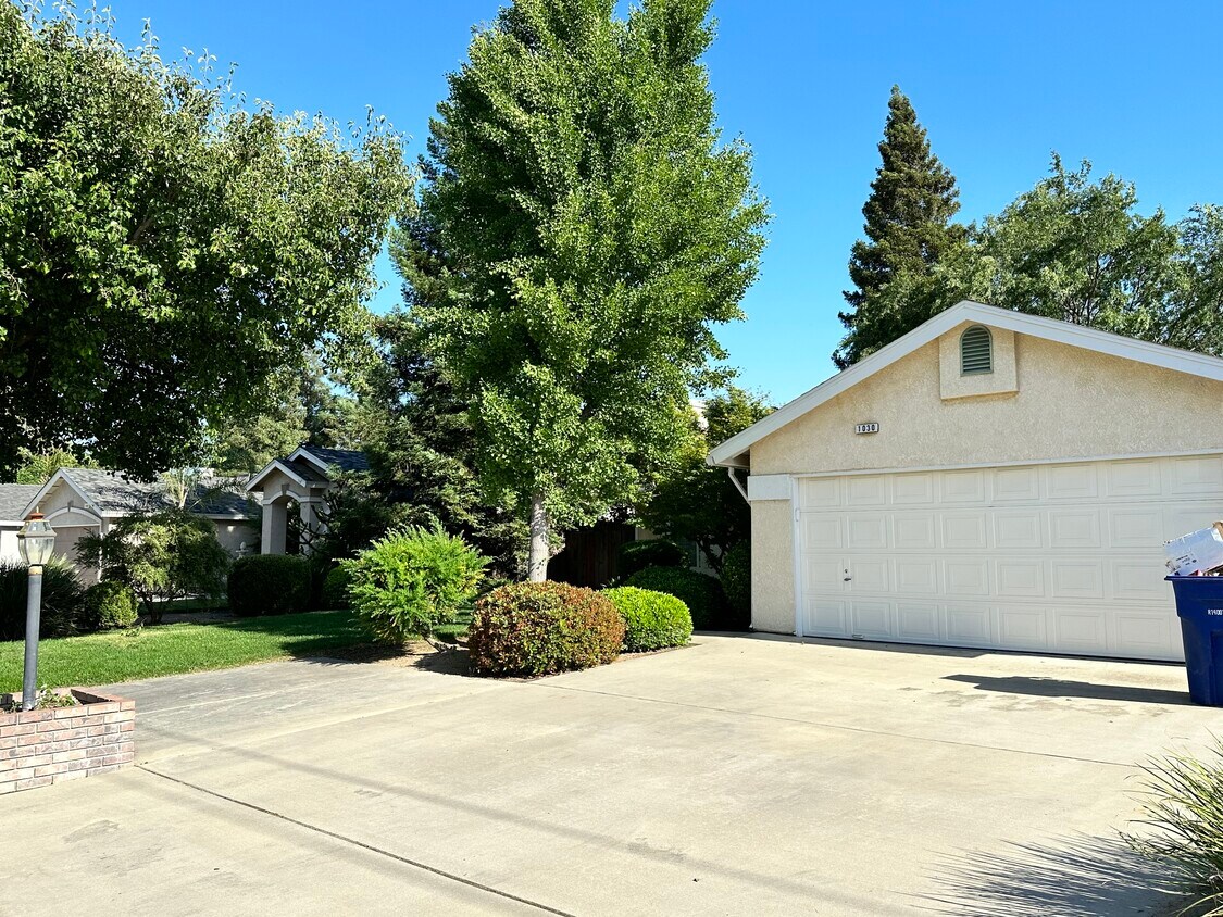 Foto principal - 1030 Kamm Ave