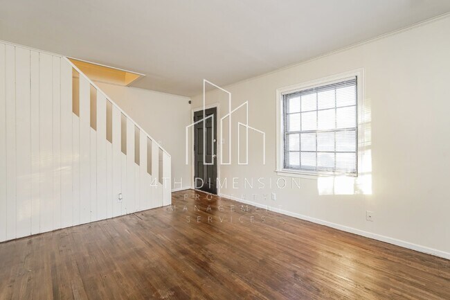 Building Photo - Charming 4-Bedroom Home in Winston-Salem w...