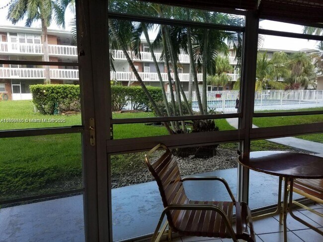 Foto del edificio - 141 NE 10th Ave