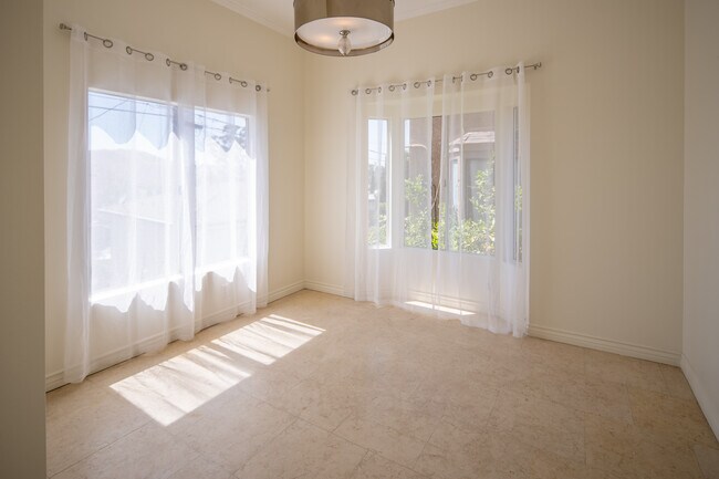 Dining Room - 2767 Chadwick Cir