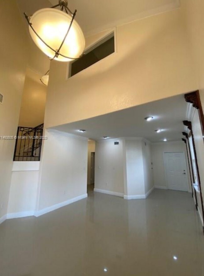 Foto del edificio - 5500 NW 113th Ct