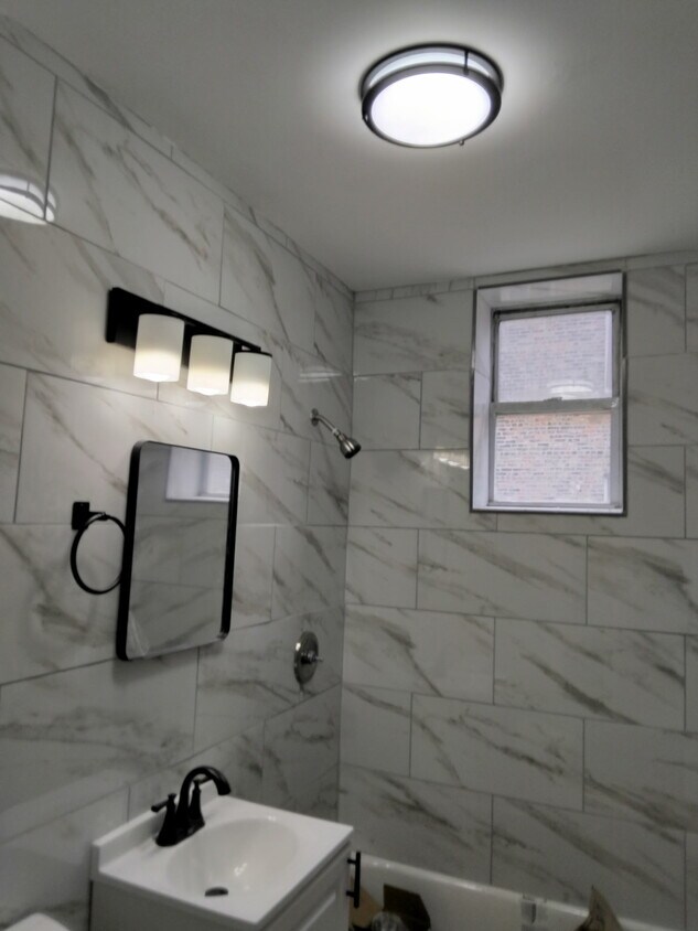 Foto del edificio - 2427 S Spaulding Ave