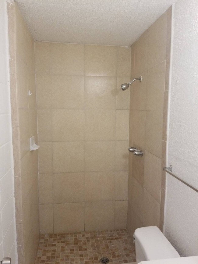 Foto del edificio - 3273 Justina Rd