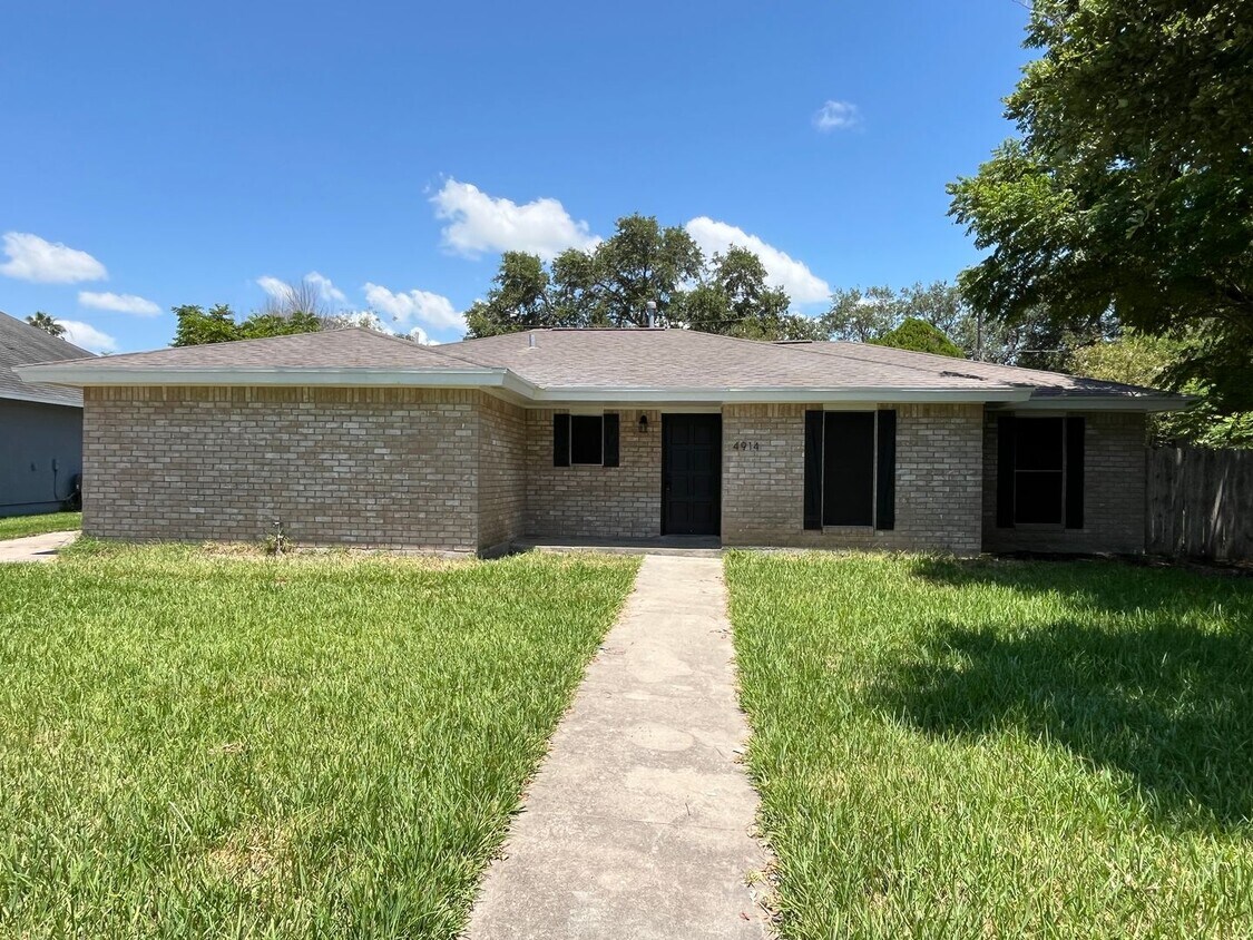 Primary Photo - Club Estates Brick Home