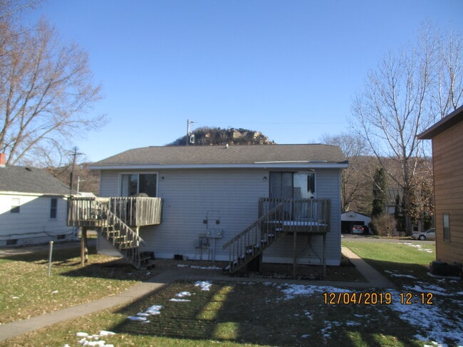 deck - 914 26th St S