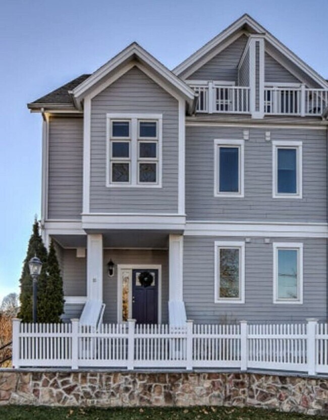 Foto del edificio - Luxury long term rental in the Heart of Br...