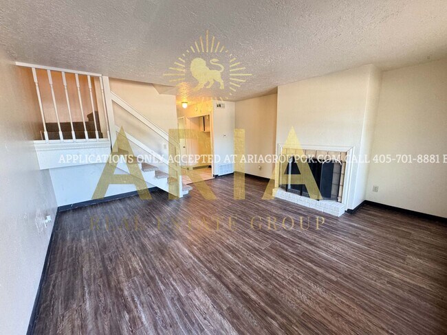 Foto del edificio - 2 Bed/1.5 Bath Shaded Townhome Close to Ca...