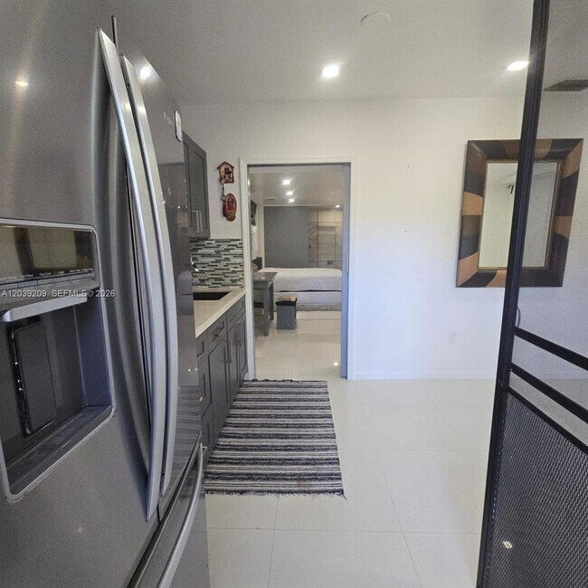 Foto del edificio - 5600 SW 112th Ave
