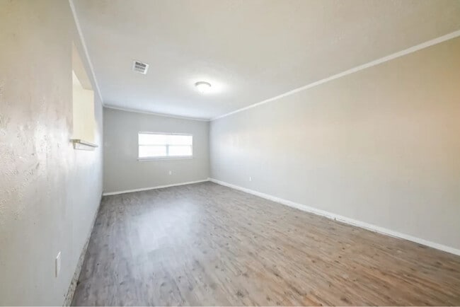 Foto del edificio - 3308 Ivy Dr