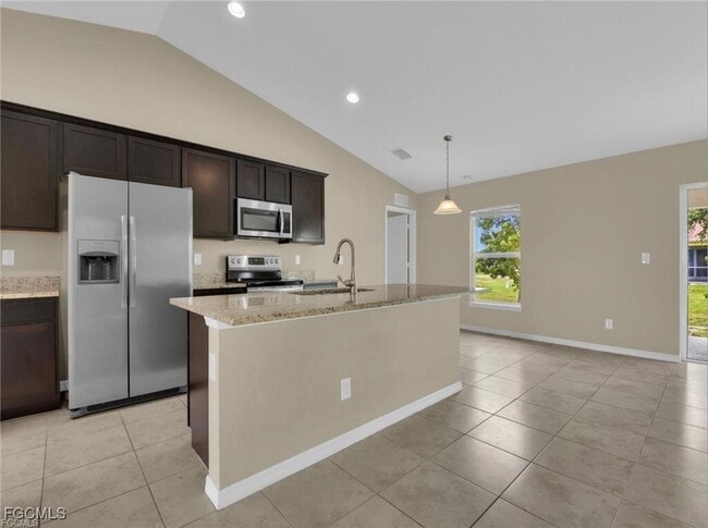 Foto del edificio - 1700 NE 5th Pl