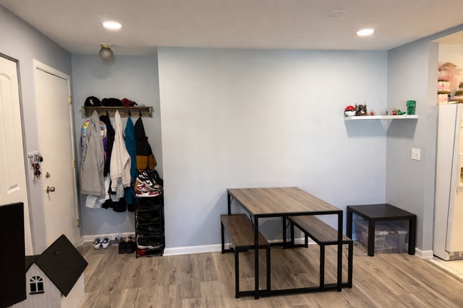 Building Photo - 1165 Pleasant Run Dr