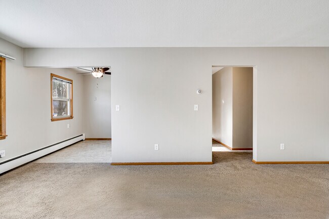 Foto del edificio - Central Village