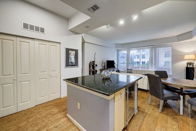 Foto del edificio - 3505 Sage Rd