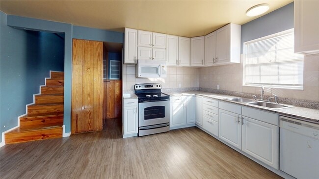 Building Photo - 10987 Windy Ln