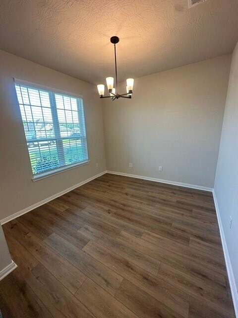 Foto del edificio - 112 Laurel Oak Dr
