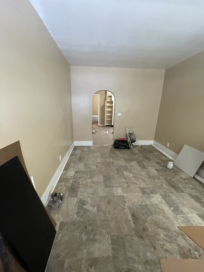 Building Photo - 1208 maple