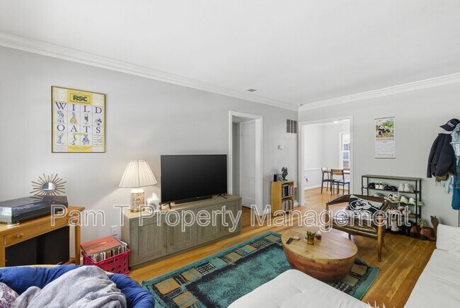 Foto del edificio - 3411 Bull St