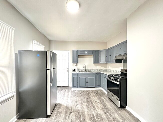 Foto del edificio - 1362 E 111th St