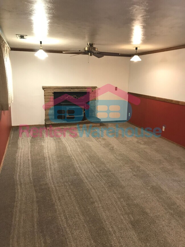 Foto del edificio - 7475 Claret St