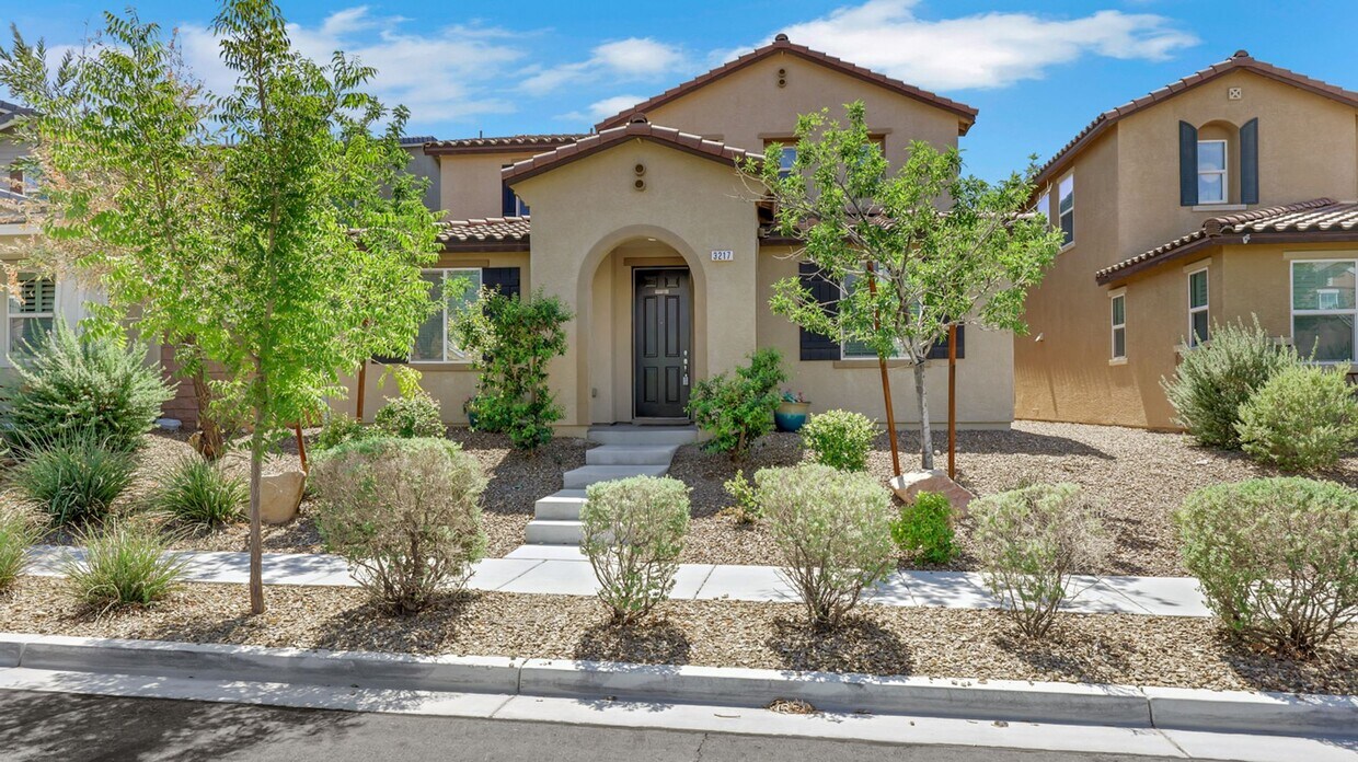 Primary Photo - Large Inspirada Home!