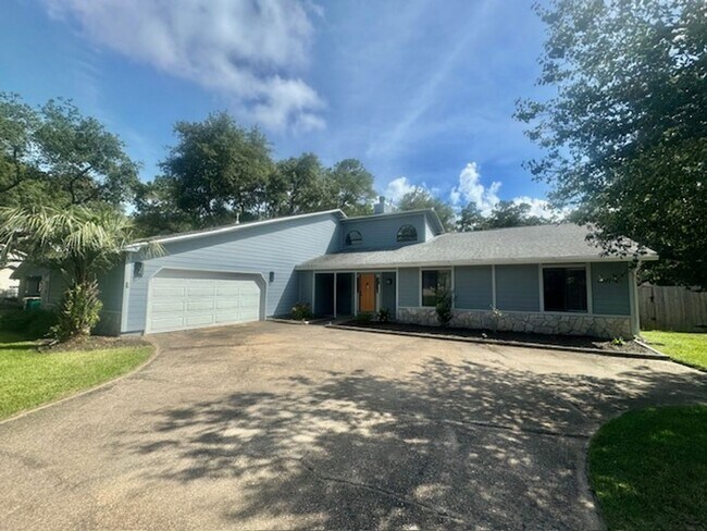 Foto del edificio - 708 Caribbean Way