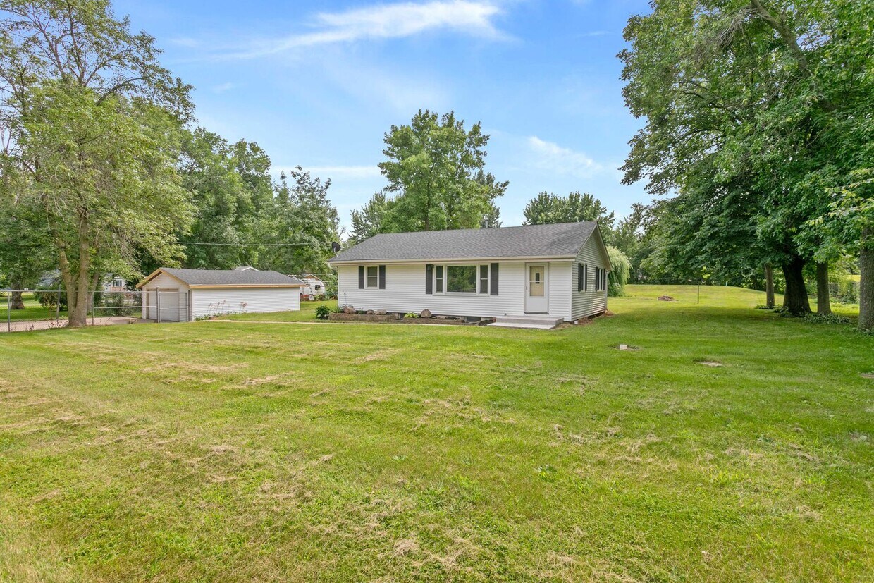 Foto principal - Welcome to the country! 3bd Rambler with f...