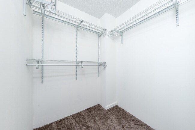 Foto del edificio - 5300 Holmes Run Pkwy