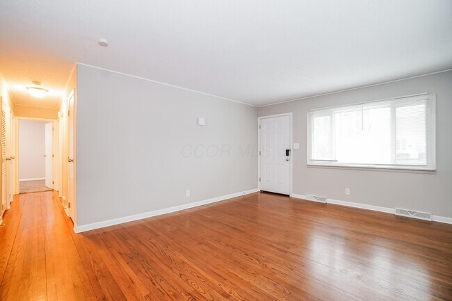 Foto del edificio - 3622 Washburn St