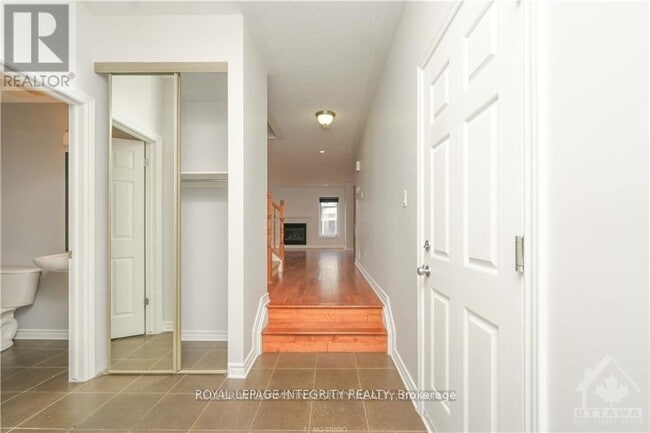 Building Photo - 432 Temiskaming Crescent